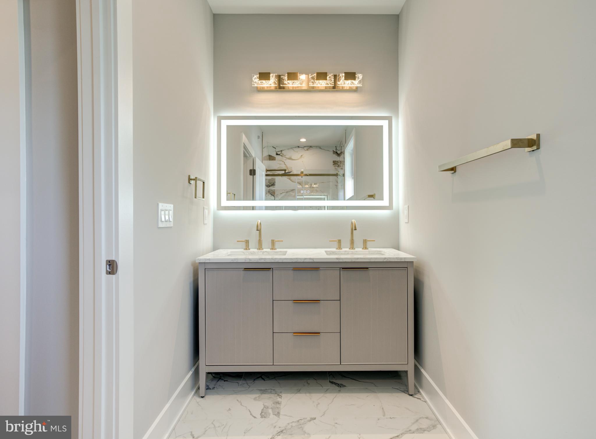 NORRIS SQUARE - Residential