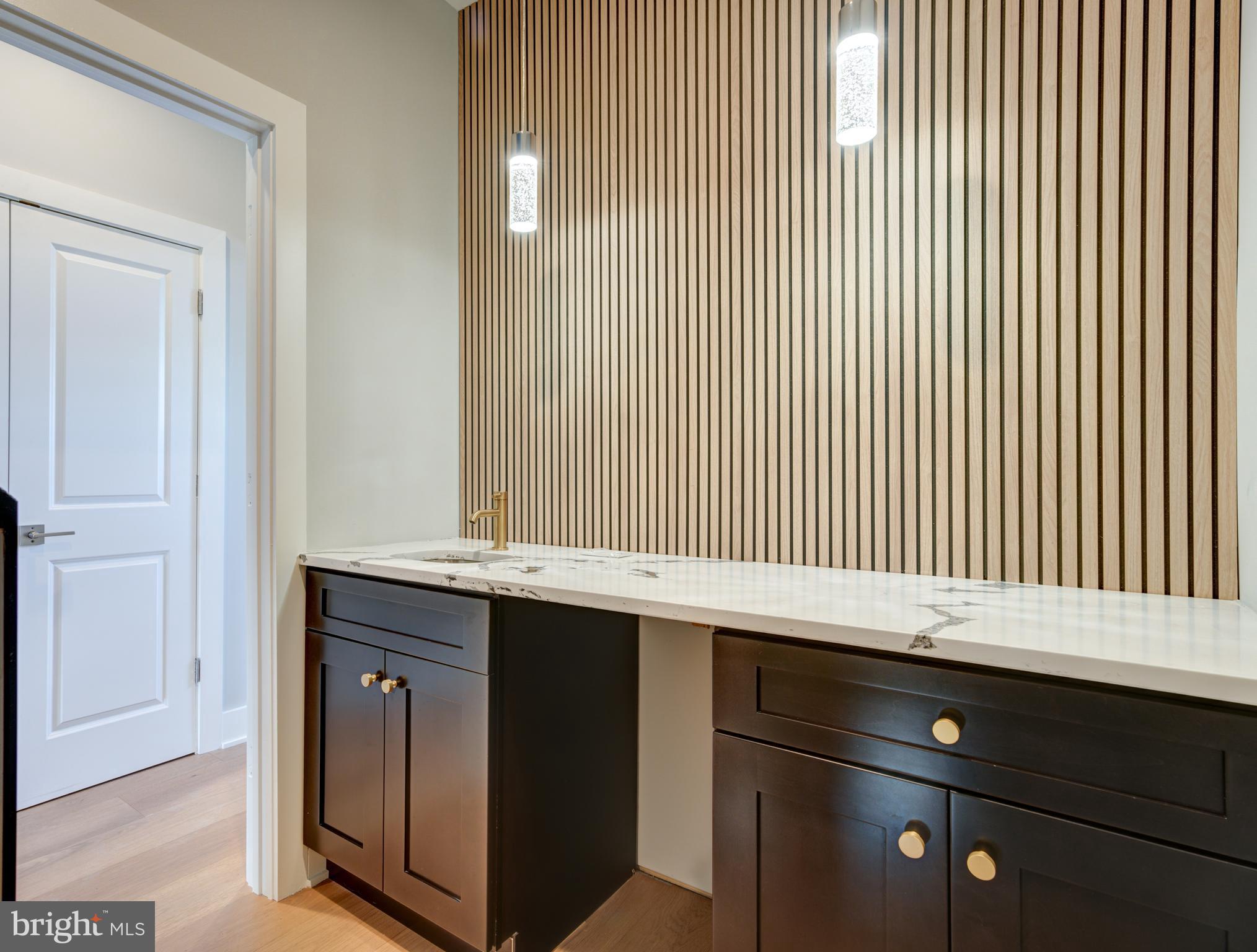 NORRIS SQUARE - Residential