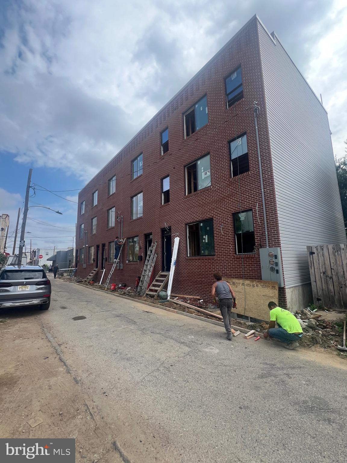 NORRIS SQUARE - Residential