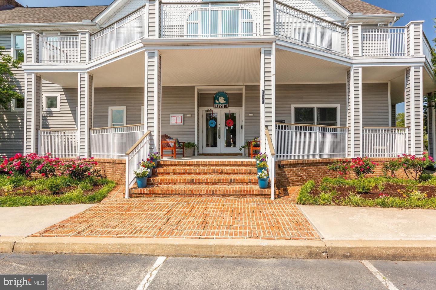 BAYSIDE MARINA - Residential Lease