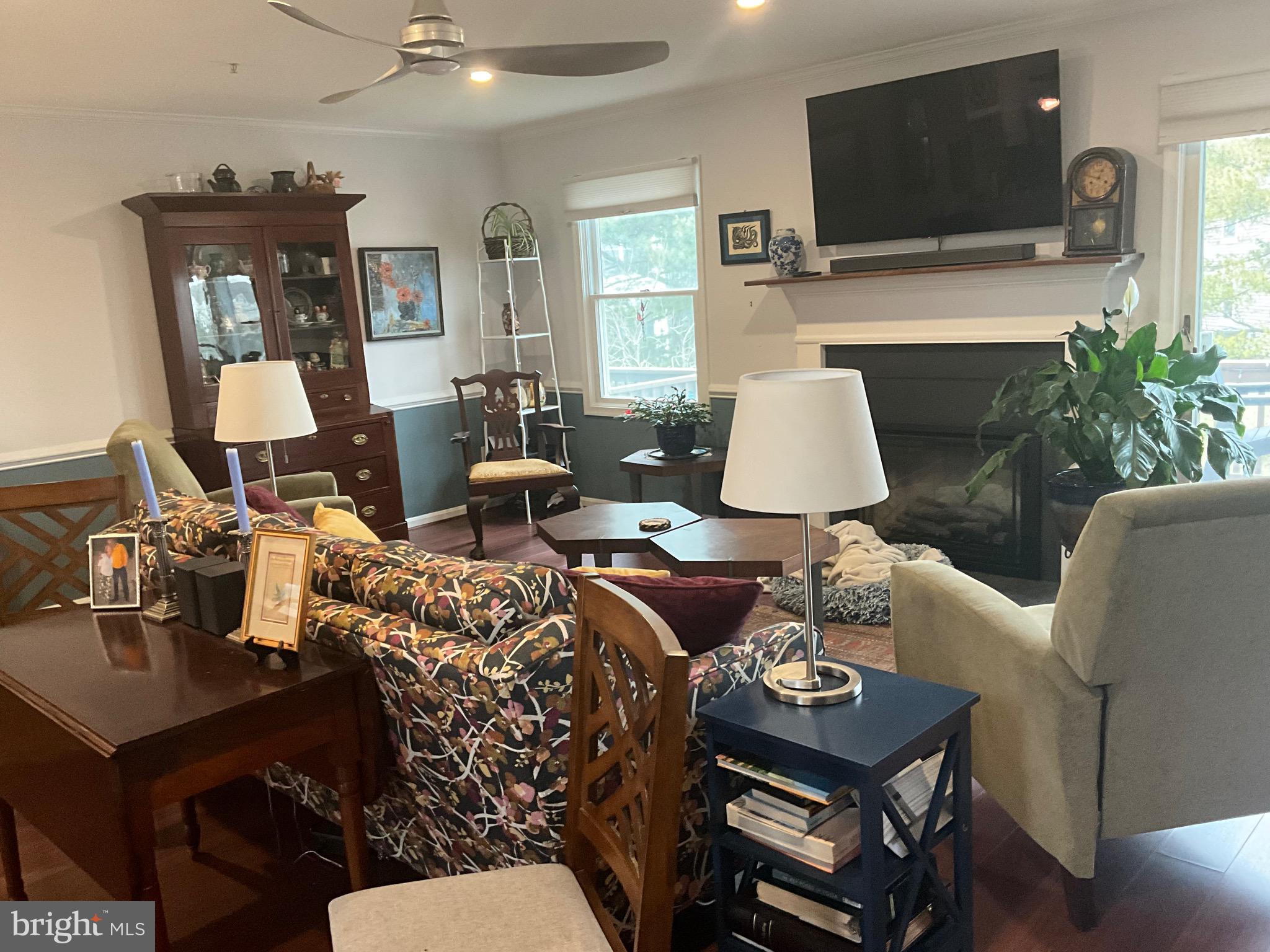 BAYSIDE MARINA - Residential Lease