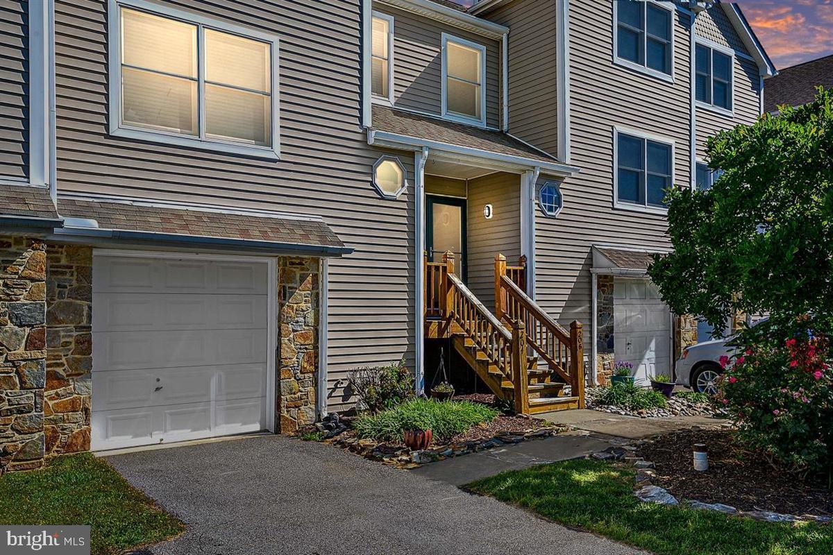 BAYSIDE MARINA - Residential Lease