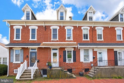 Townhouse For Sale - 428 Rhoads Ave<br/> BOYERTOWN, PA 19512