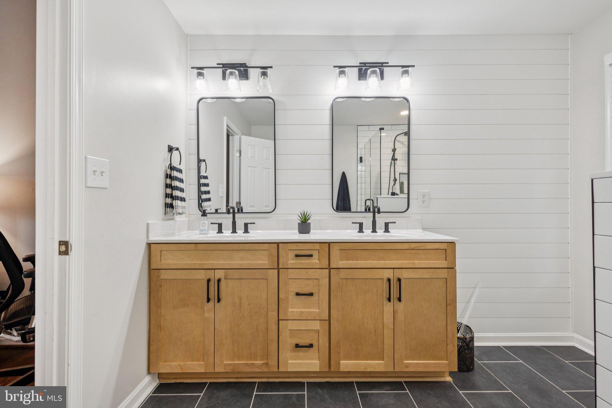 KINGSWOOD - Residential