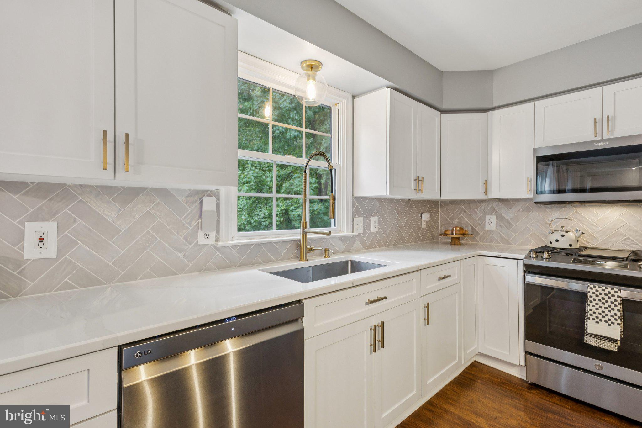 KINGSWOOD - Residential