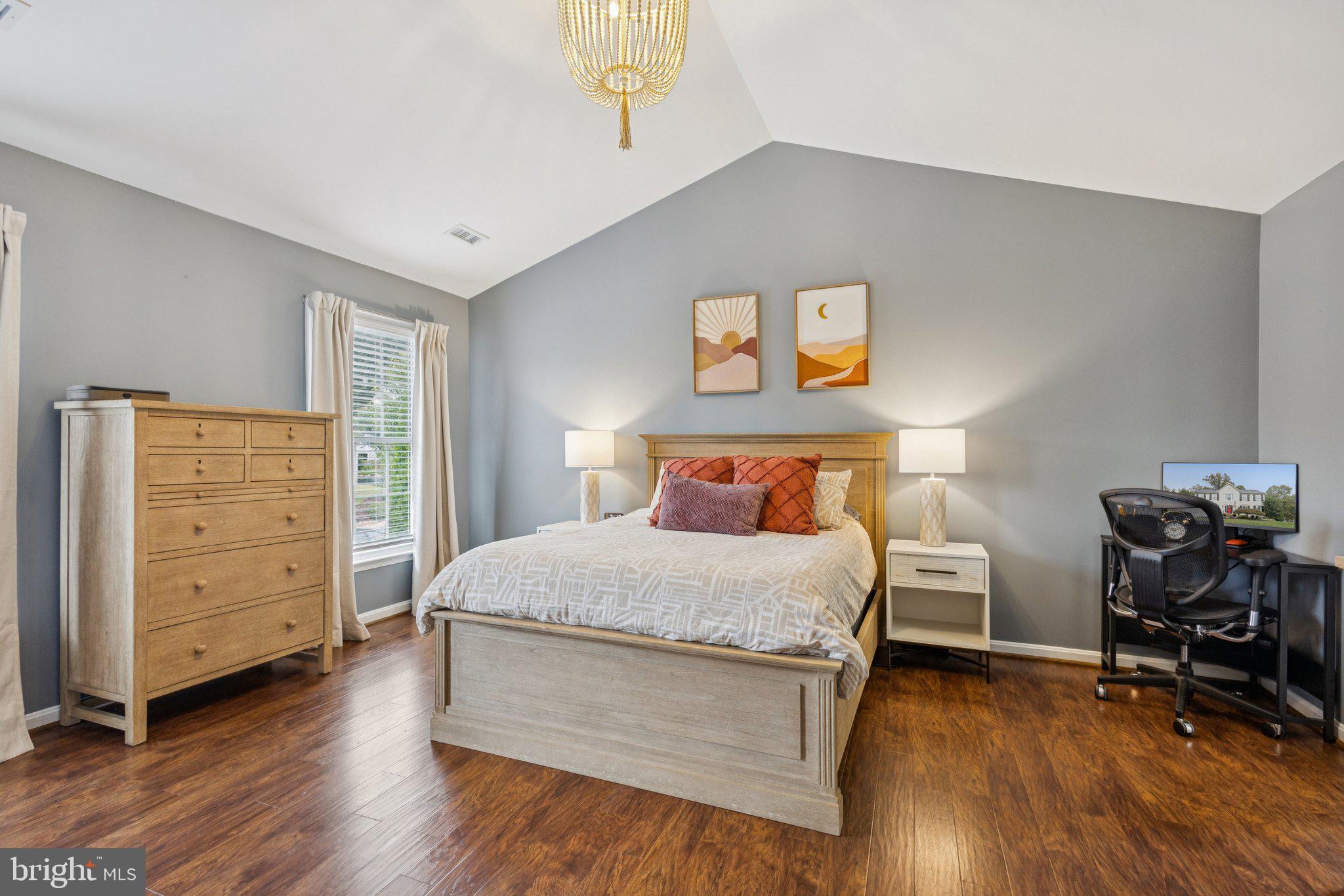 KINGSWOOD - Residential