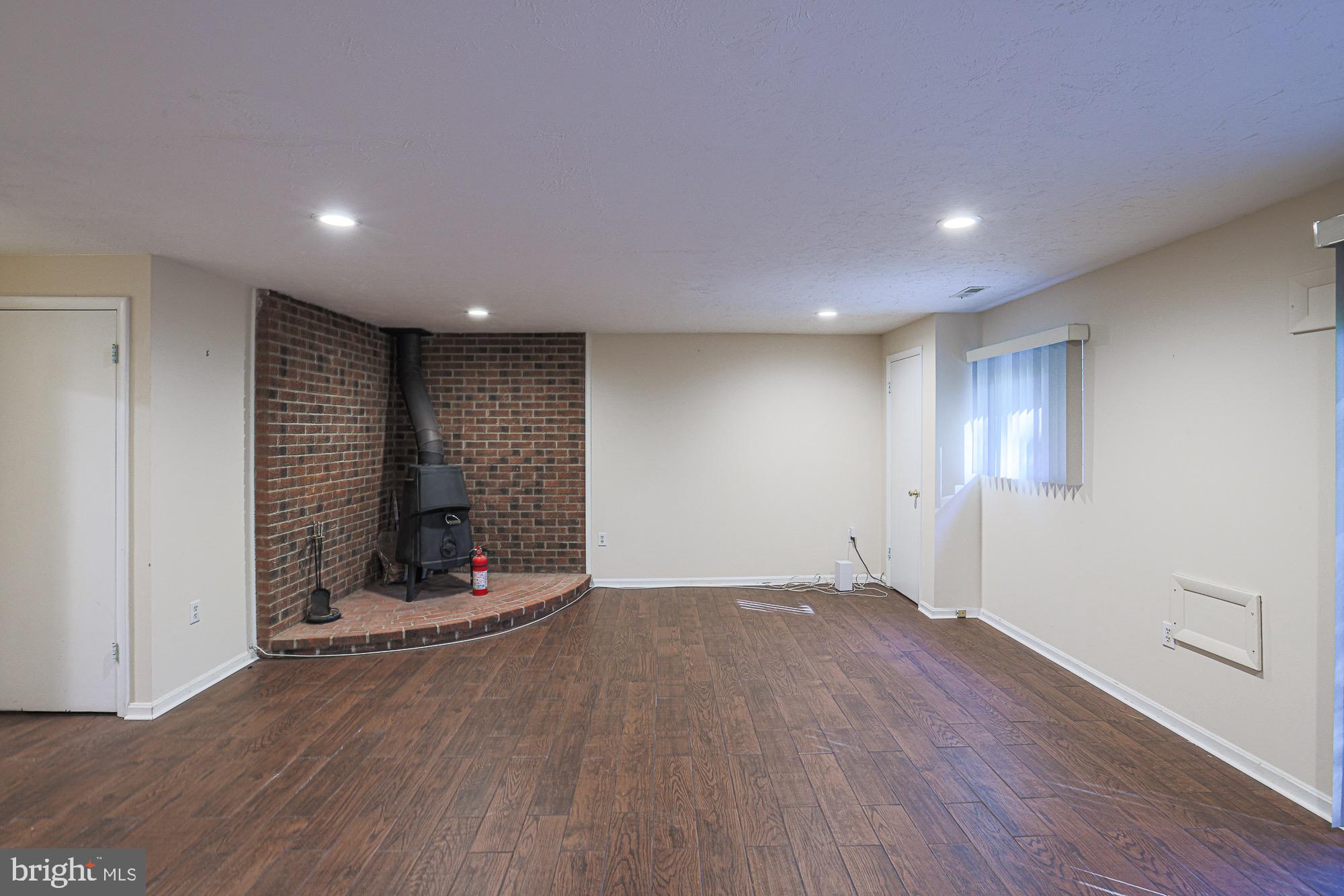 WOODSTREAM VILLAGE PLAT - Residential