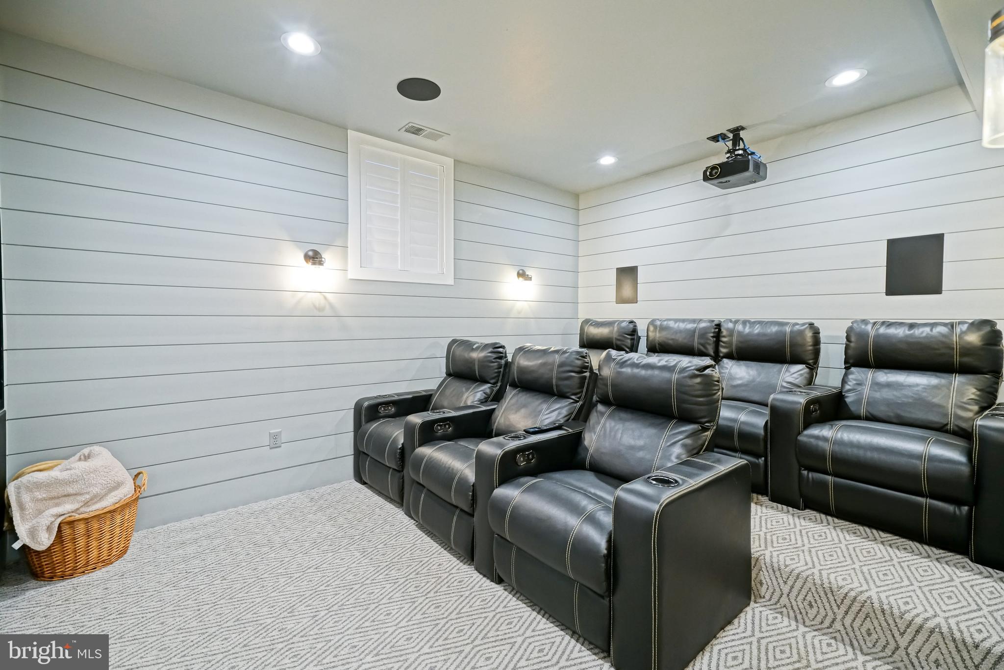 HAWKSEYE - Residential