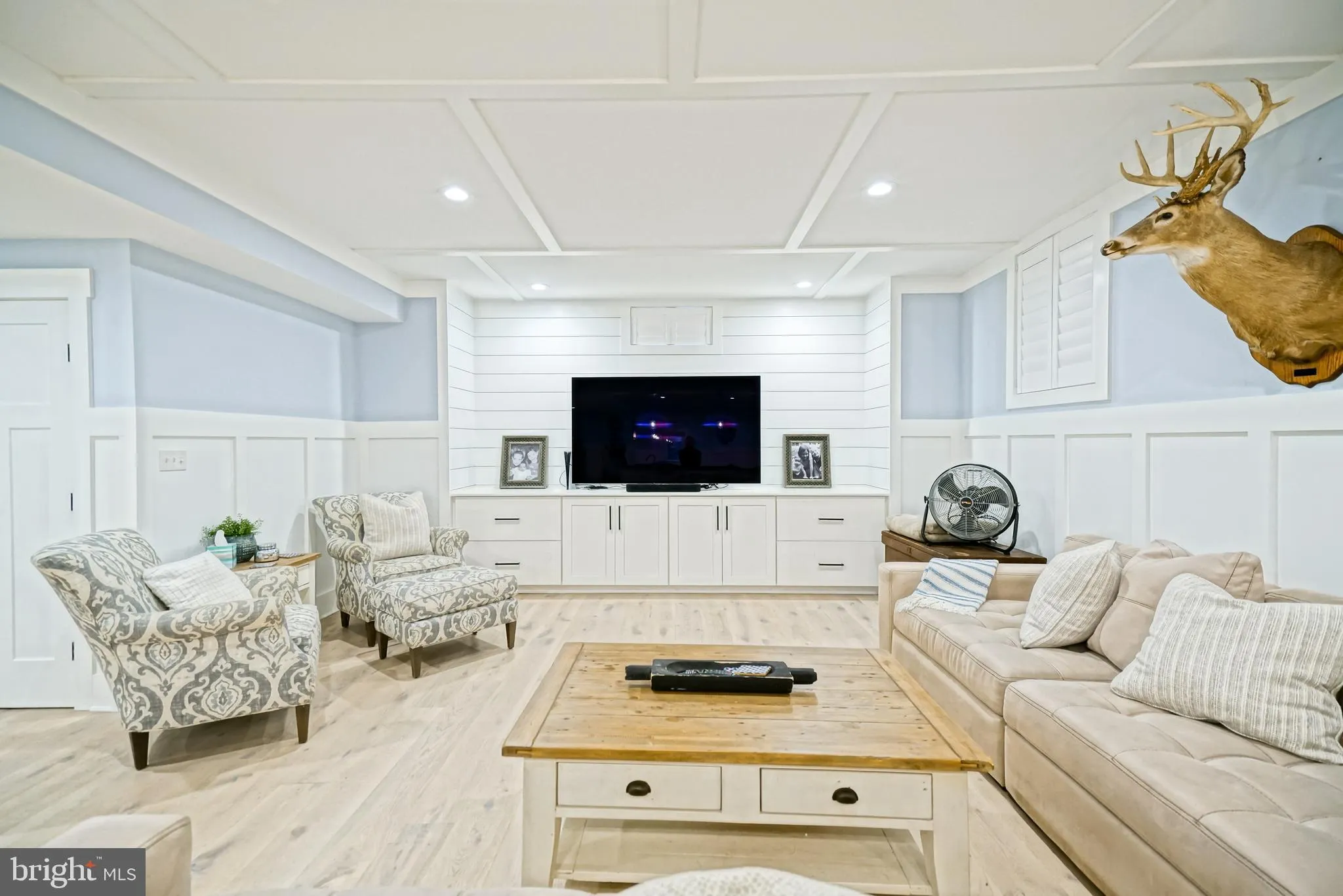 Lewes, Delaware 19958, United States, 6 Bedrooms Bedrooms, ,6 BathroomsBathrooms,Residential,Active,240353