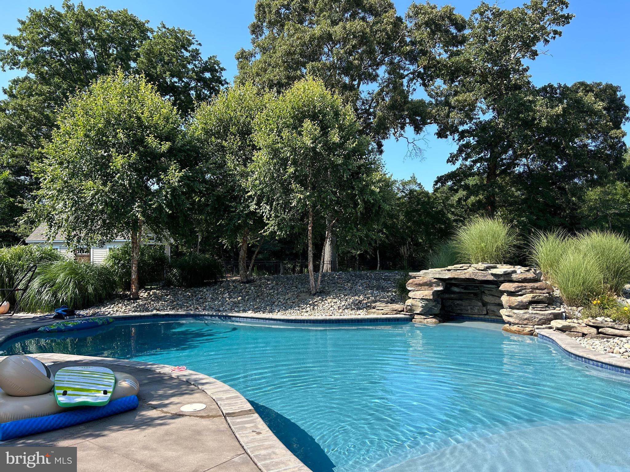 HAWKSEYE - Residential