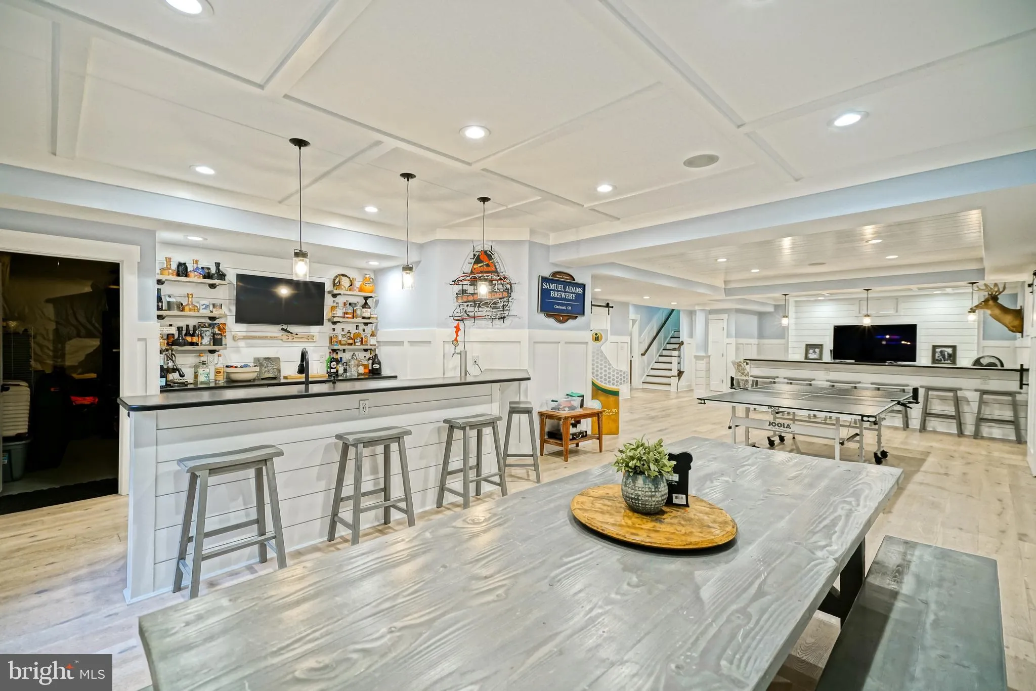 Lewes, Delaware 19958, United States, 6 Bedrooms Bedrooms, ,6 BathroomsBathrooms,Residential,Active,240353