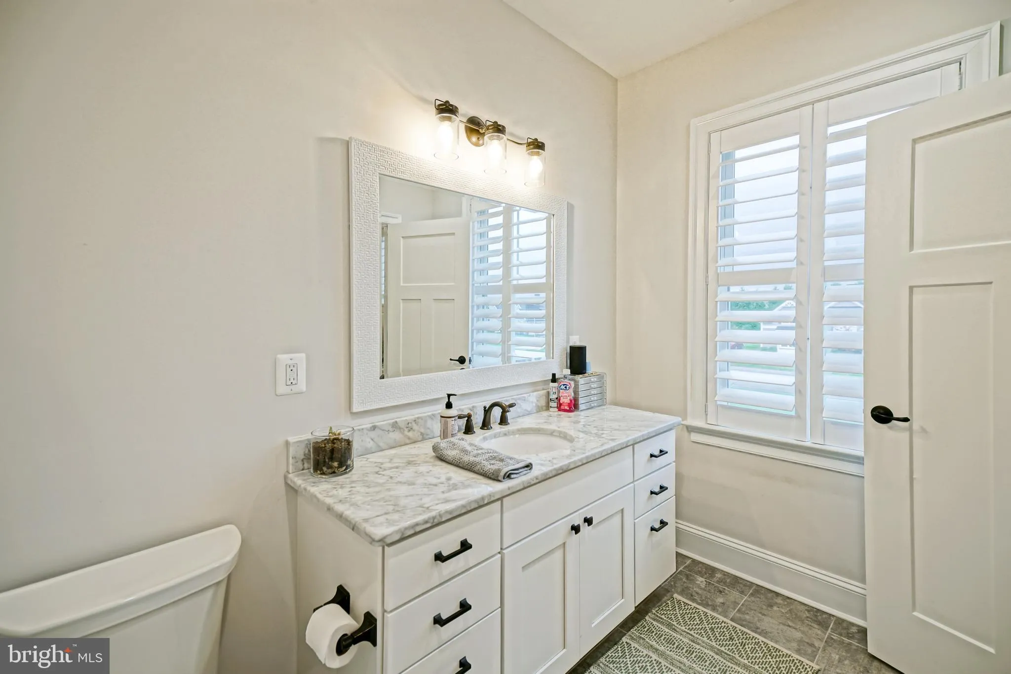 Lewes, Delaware 19958, United States, 6 Bedrooms Bedrooms, ,6 BathroomsBathrooms,Residential,Active,240353