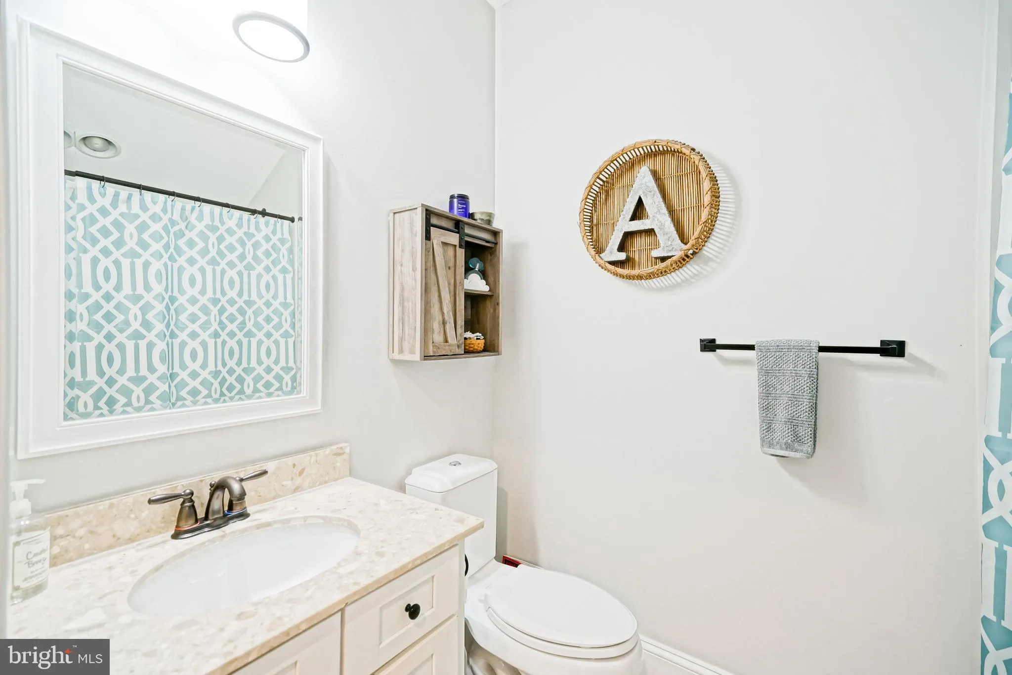 Lewes, Delaware 19958, United States, 6 Bedrooms Bedrooms, ,6 BathroomsBathrooms,Residential,Active,240353