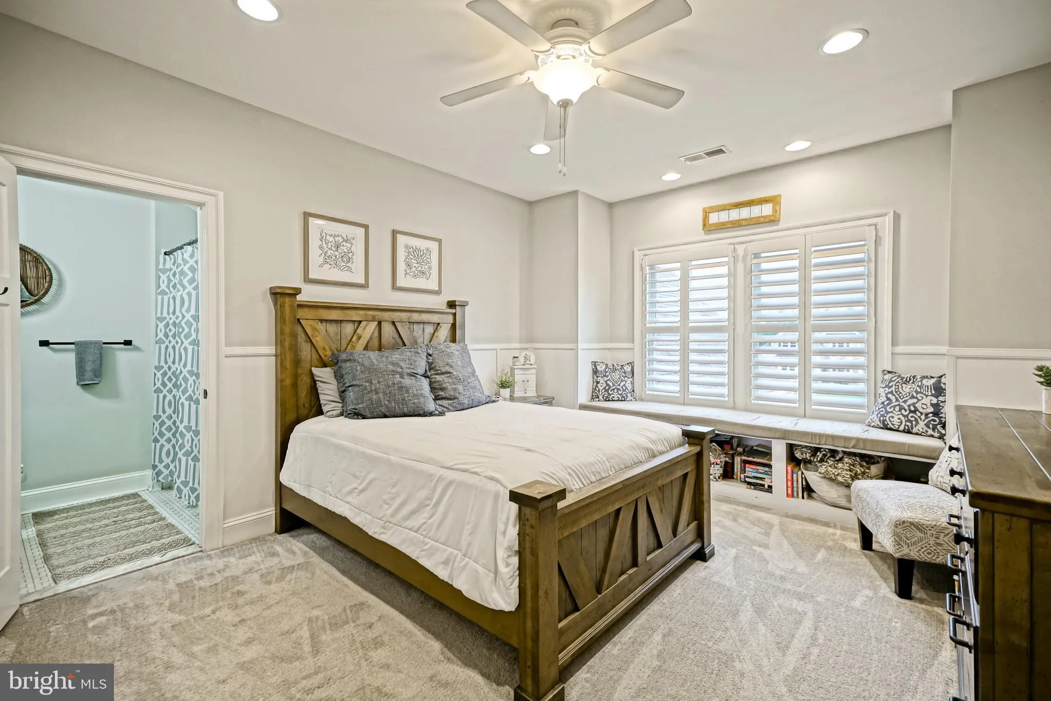 Lewes, Delaware 19958, United States, 6 Bedrooms Bedrooms, ,6 BathroomsBathrooms,Residential,Active,240353