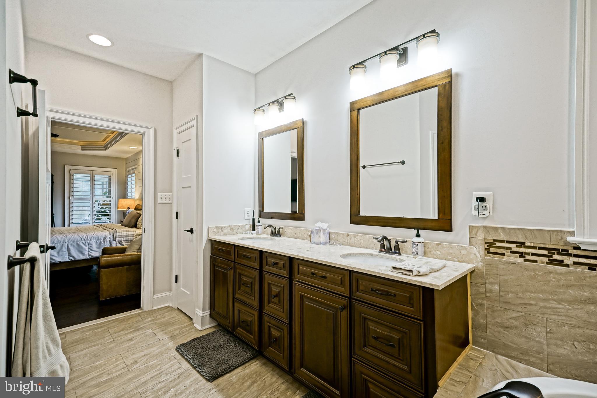 HAWKSEYE - Residential