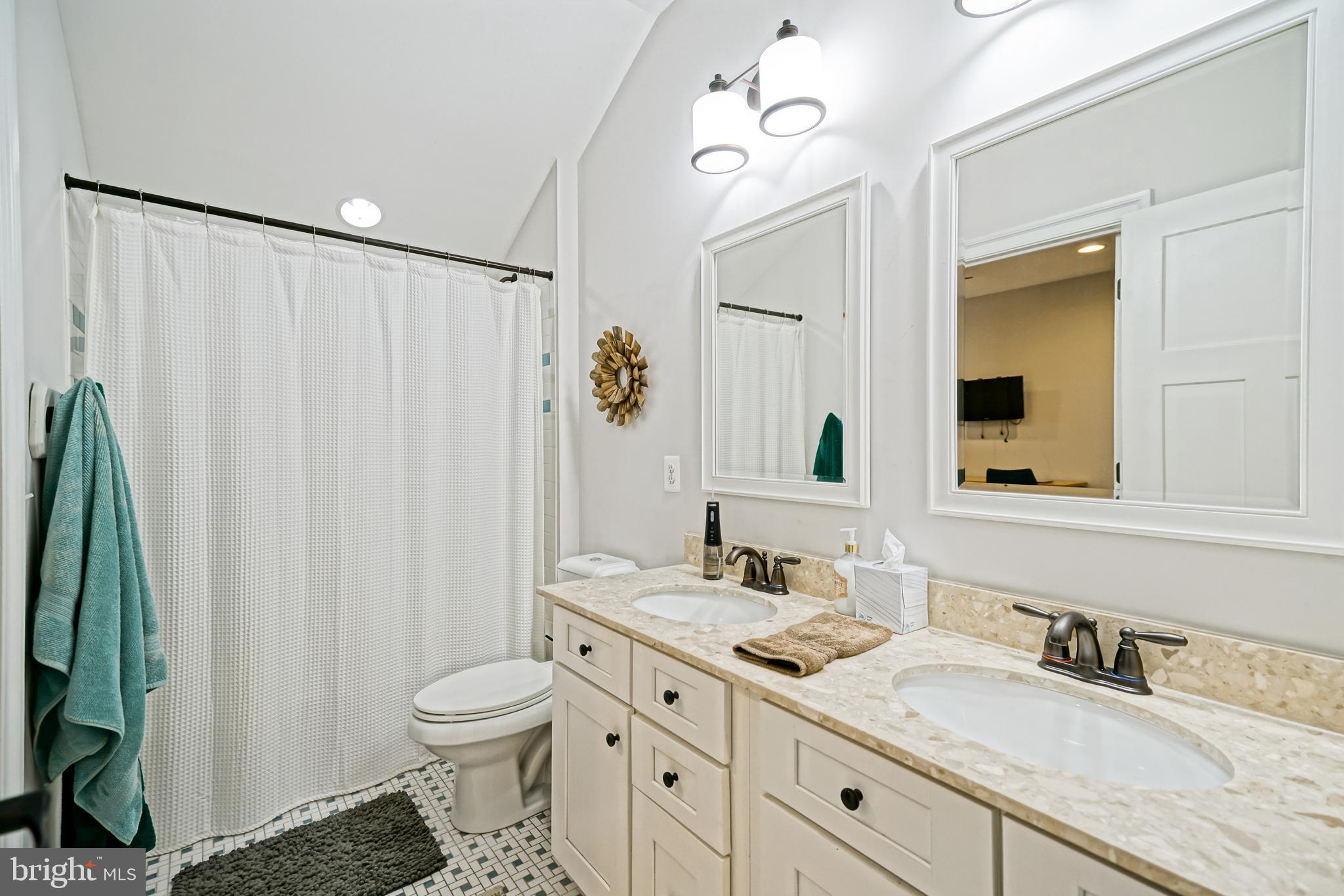 HAWKSEYE - Residential