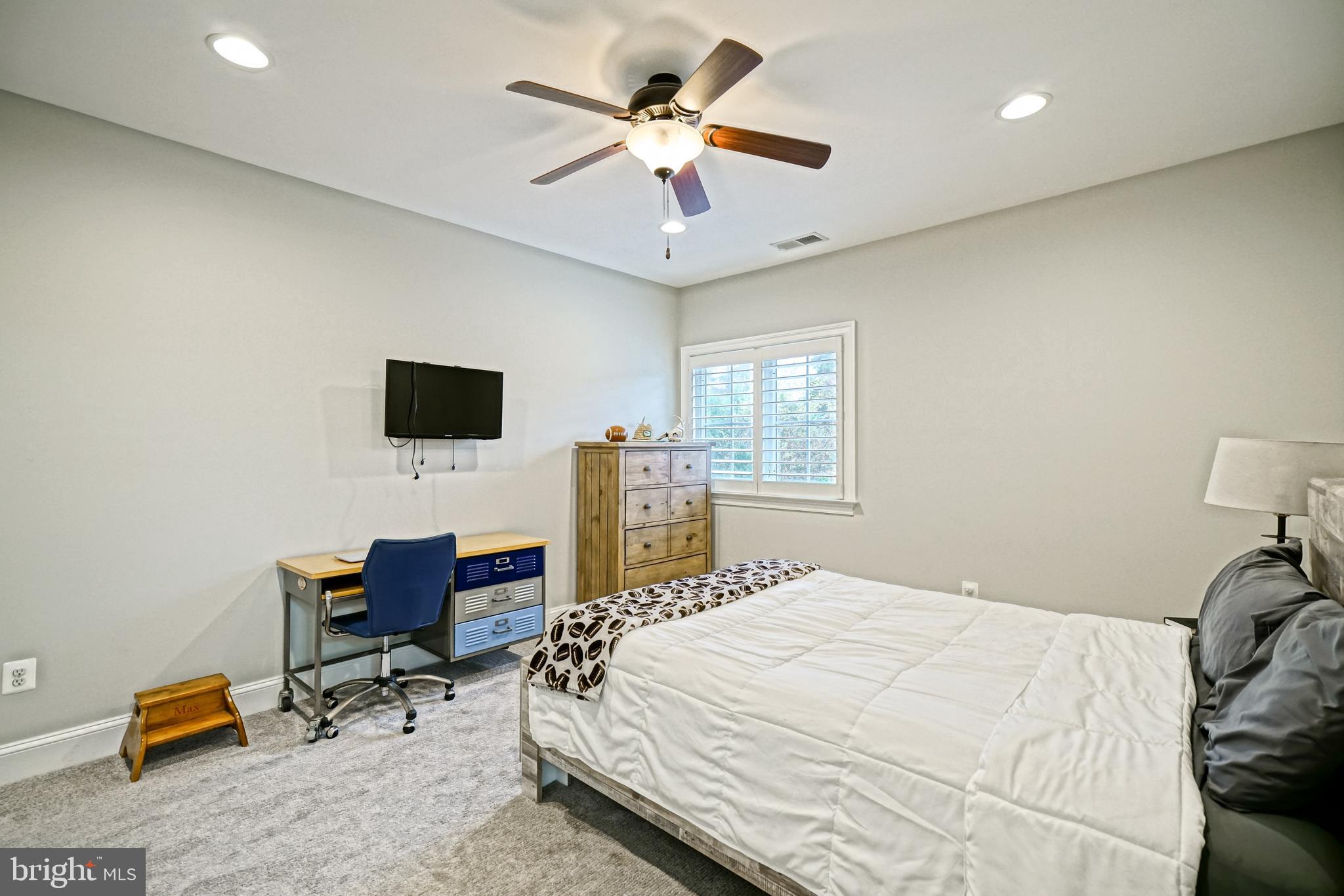 HAWKSEYE - Residential