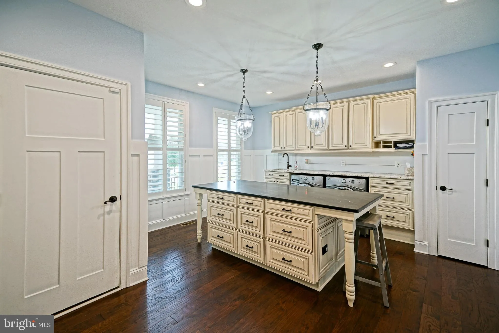 Lewes, Delaware 19958, United States, 6 Bedrooms Bedrooms, ,6 BathroomsBathrooms,Residential,Active,240353