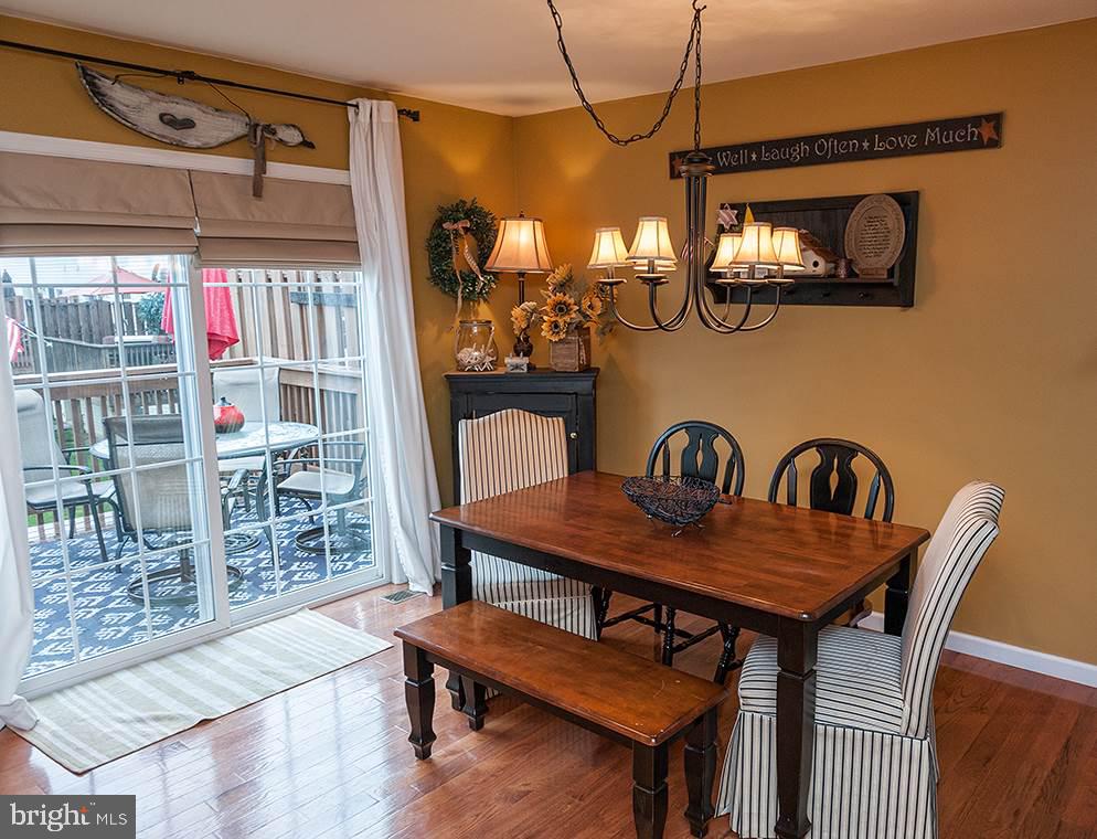 MAPLE GLEN - Residential