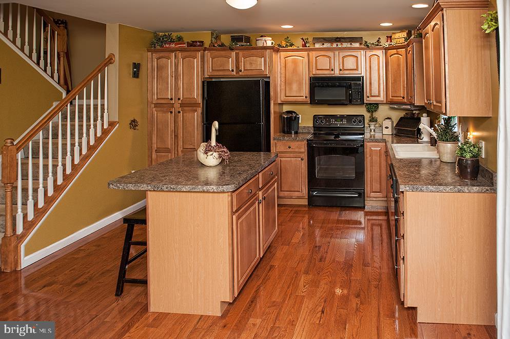 MAPLE GLEN - Residential