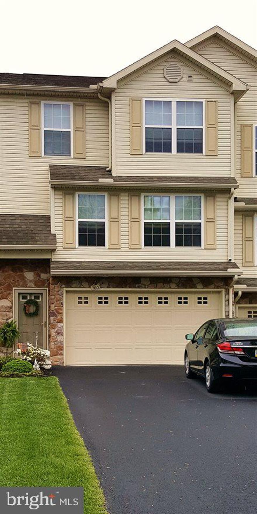 Gorgeous, well maintained townhome in quiet country setting, close to shopping and highways. Maintenance free living with over 2,100 sq. ft. of living space. Lower level with walk-out, finished family room, private deck overlooking courtyard, custom roman shades, abundant natural light, hardwood floors and new paint throughout, laundry next to bedrooms. All appliances stay. Don?t miss out on making this beautiful home your own.