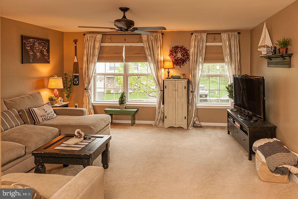 MAPLE GLEN - Residential