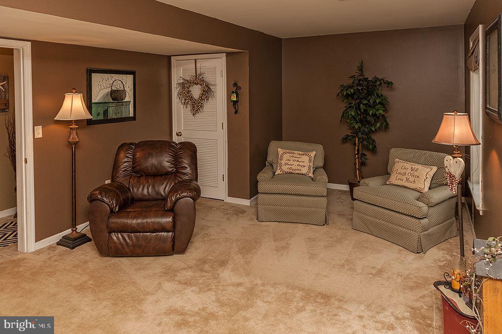 MAPLE GLEN - Residential