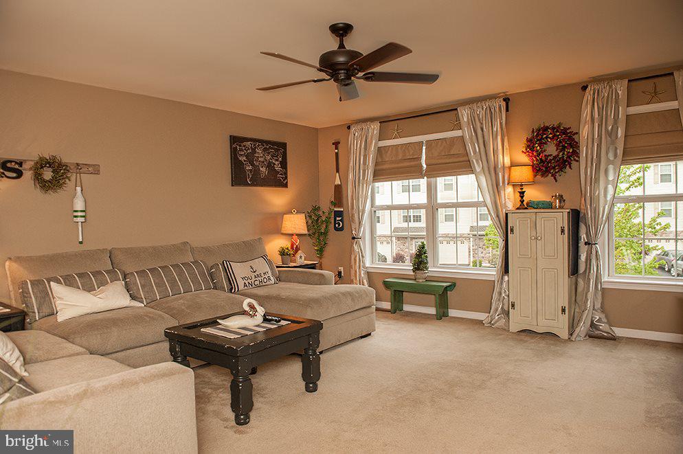 MAPLE GLEN - Residential