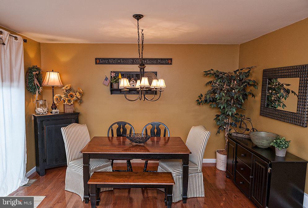 MAPLE GLEN - Residential