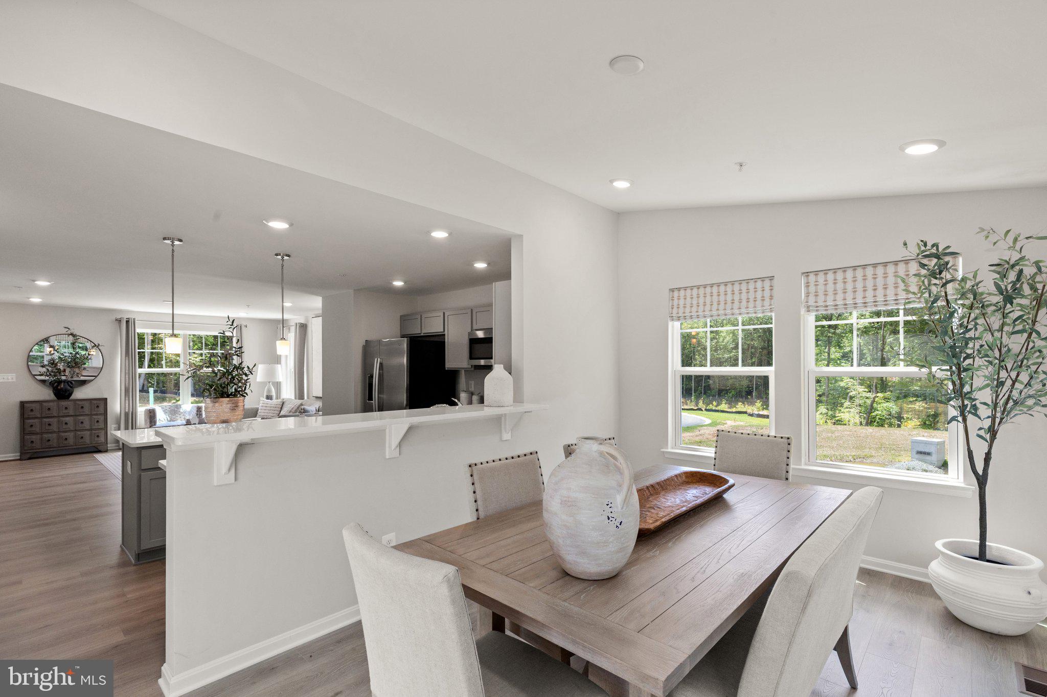 LAKEWOOD ESTATES - Residential