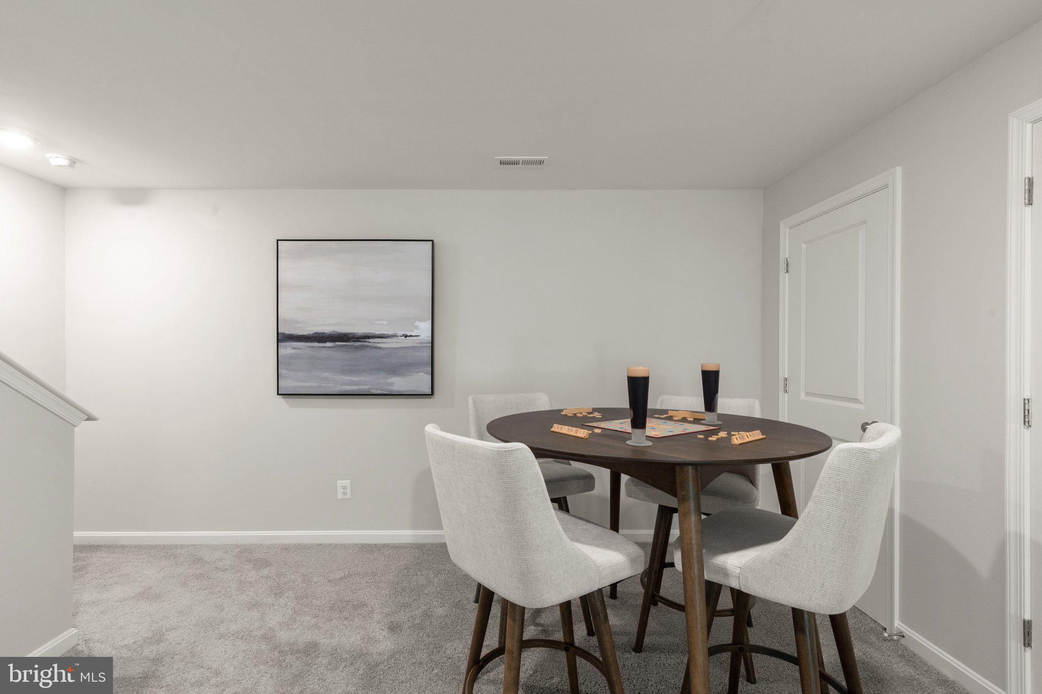 LAKEWOOD ESTATES - Residential