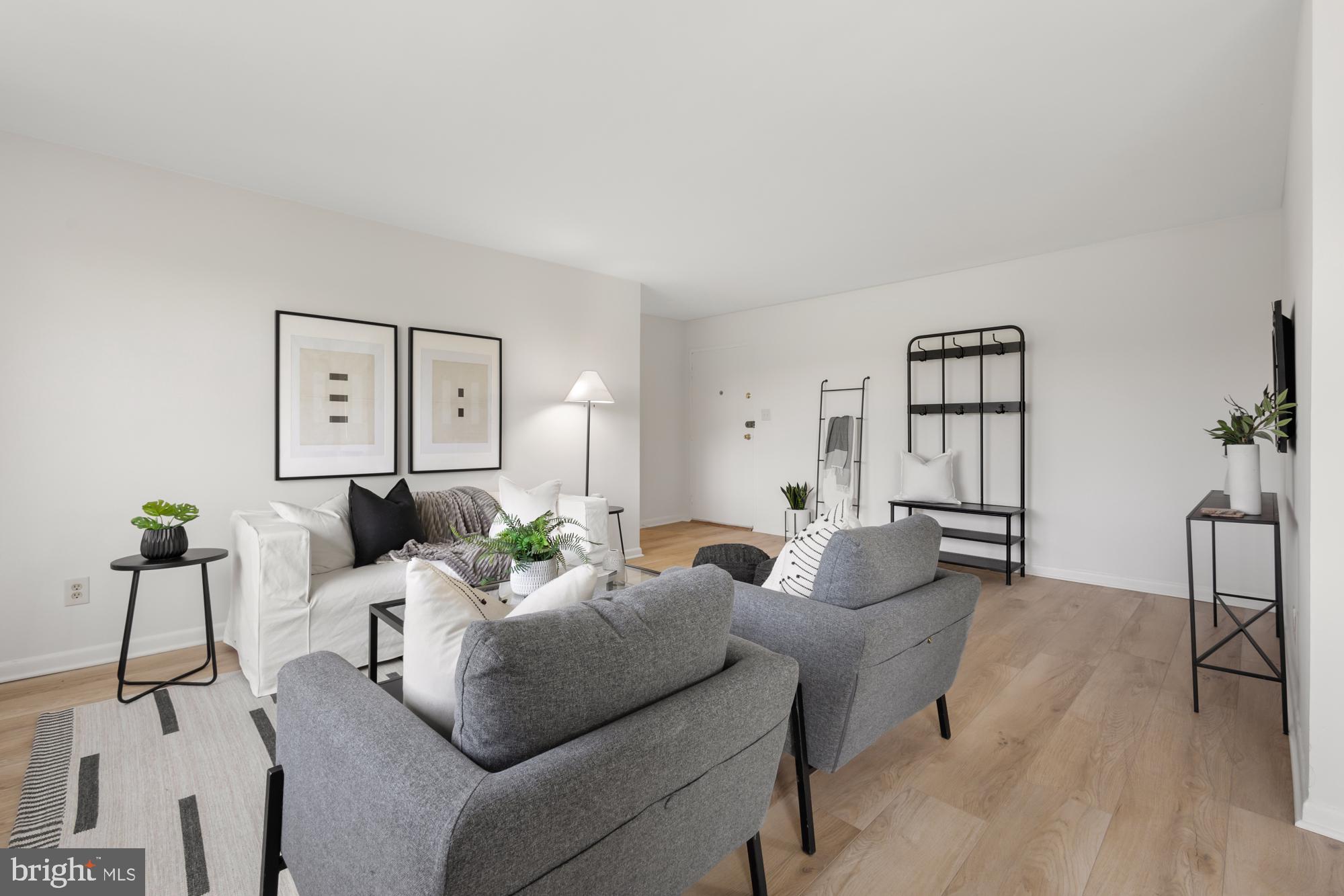 THE CAROLYN - Residential