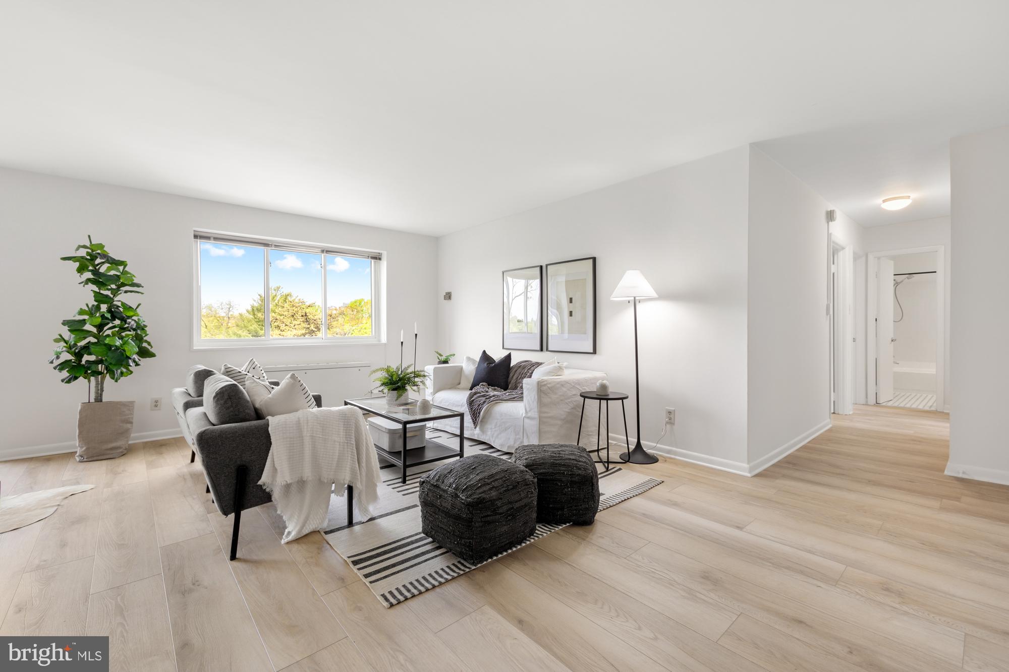 THE CAROLYN - Residential