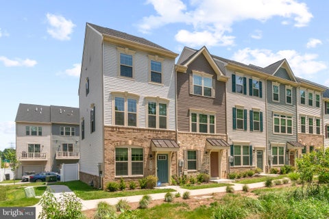 Townhouse For Rent - 9826 Posterity Ln Ln<br/> MONTGOMERY VILLAGE, MD 20886