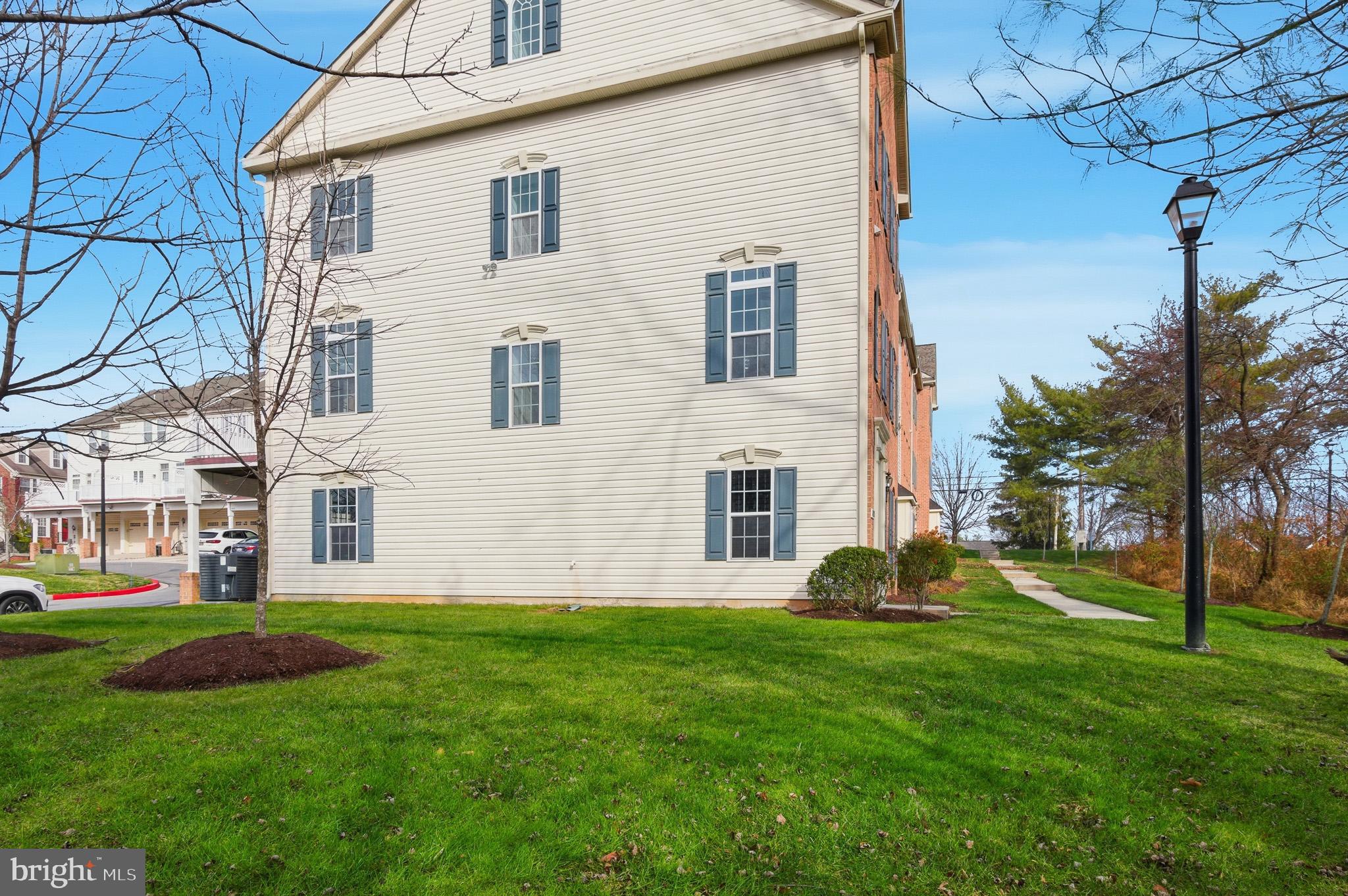 DORSEY SEARCH - Residential Lease