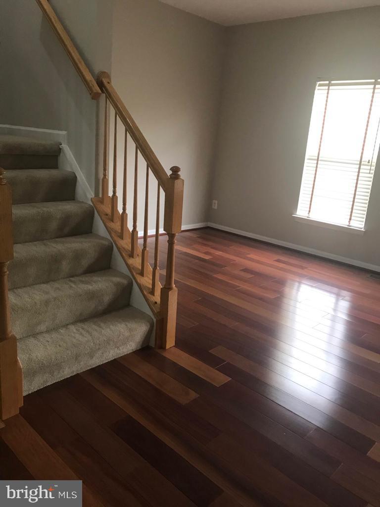 WELLESLEY - Residential Lease