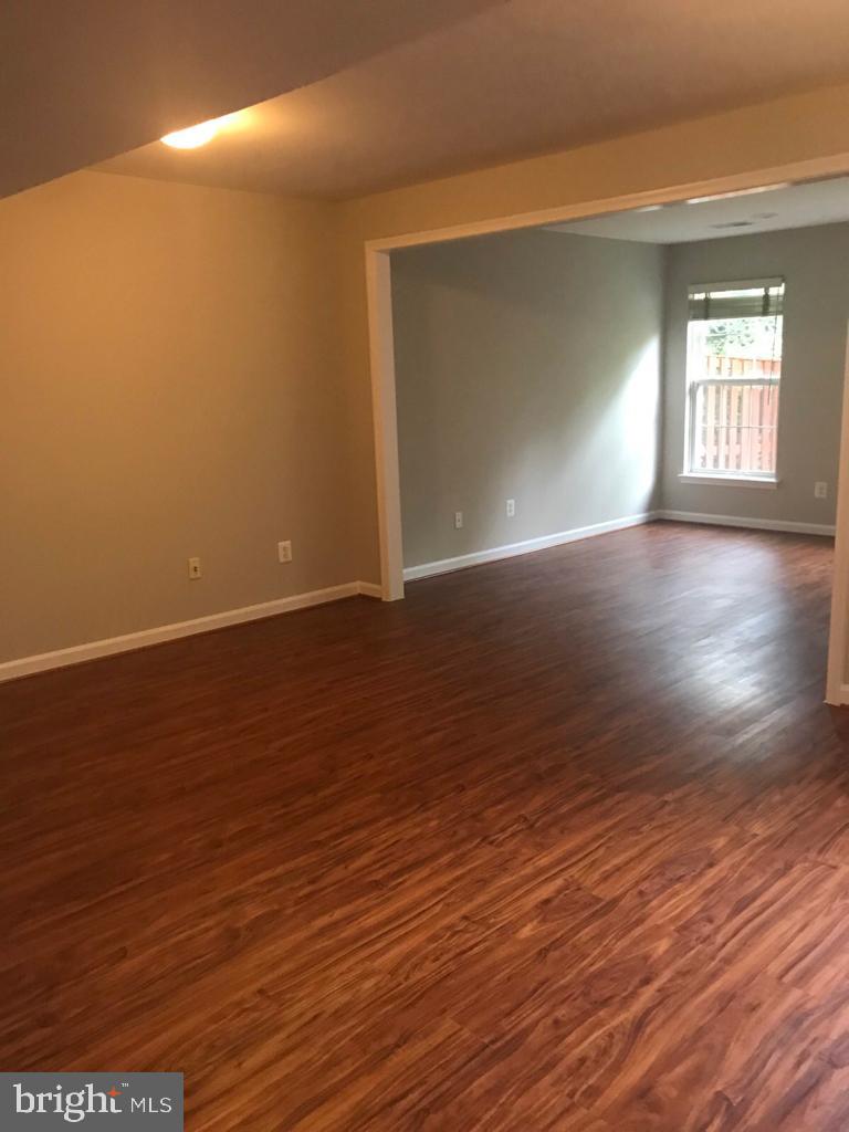 WELLESLEY - Residential Lease