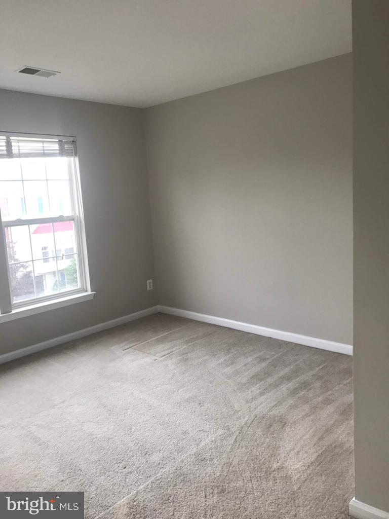 WELLESLEY - Residential Lease