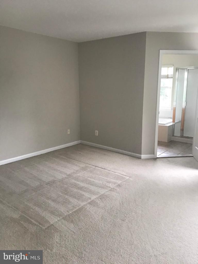 WELLESLEY - Residential Lease