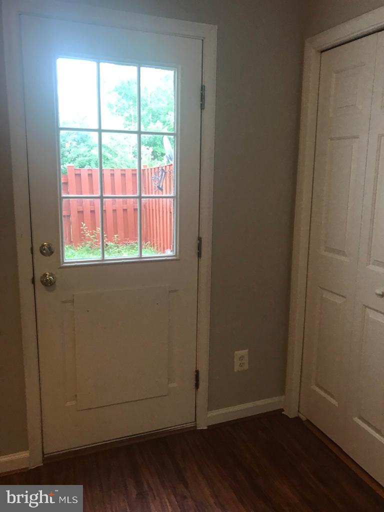 WELLESLEY - Residential Lease