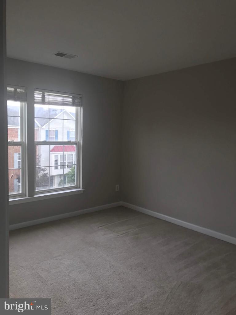 WELLESLEY - Residential Lease