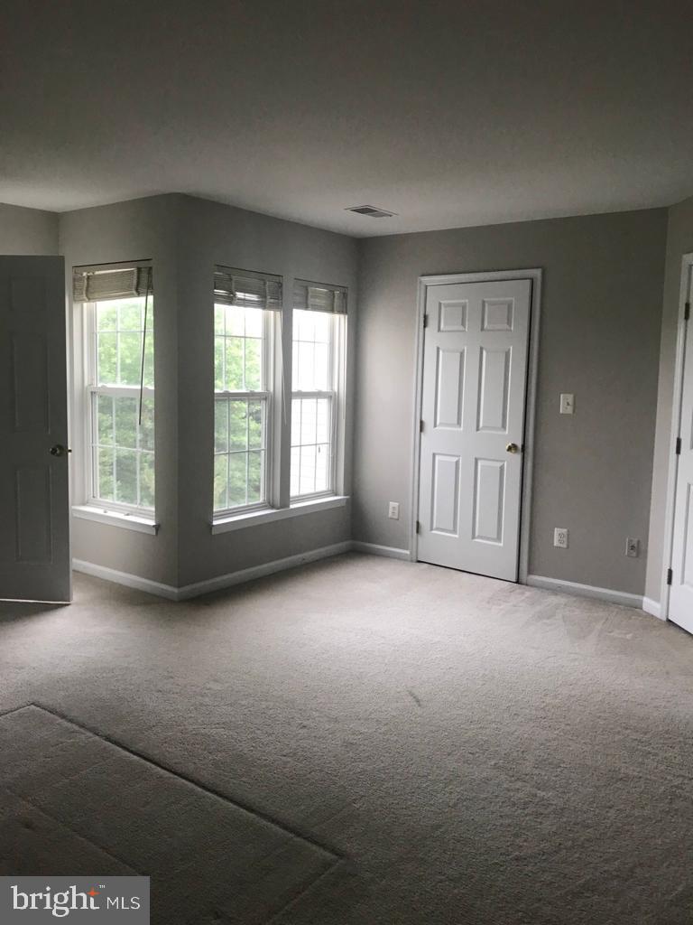 WELLESLEY - Residential Lease