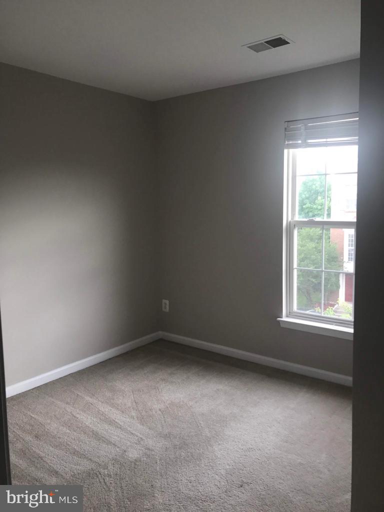 WELLESLEY - Residential Lease