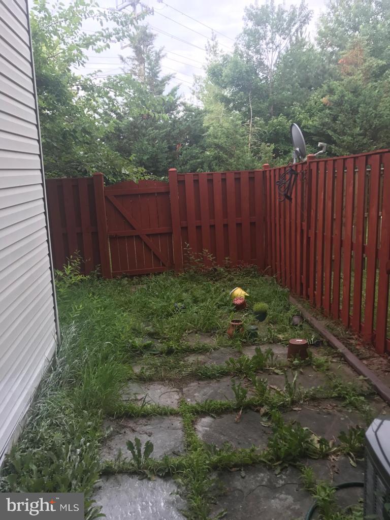 WELLESLEY - Residential Lease