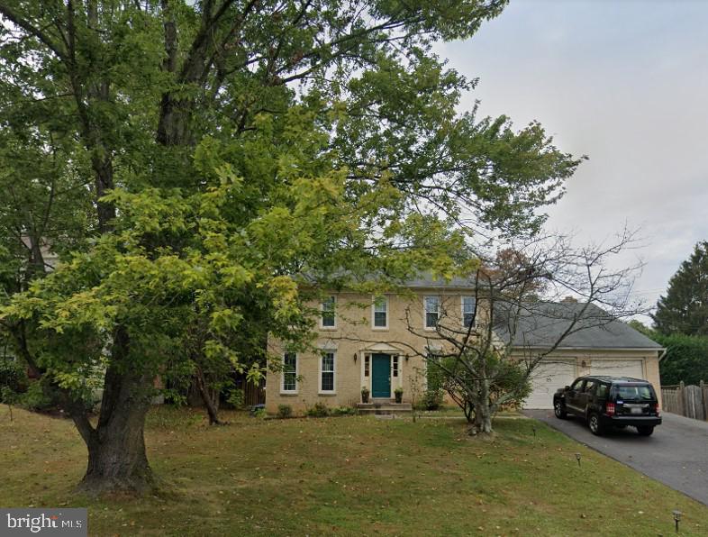 Large 4 bedroom with kitchen open to family room with brick fireplace! Sliding glass door leads to great yard with deck for entertaining. Library on main level. Minutes to Cabin John Village, 270 and 495. Available in September. To show, please call Goly to make appointment, 240-463-8932.