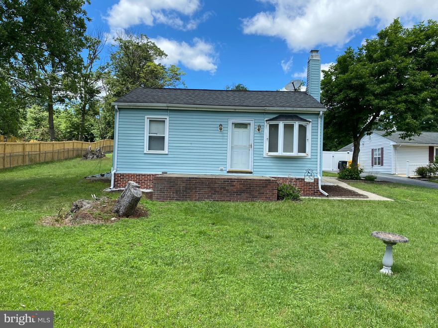 Check out this detached home in an expansive lot approximately 21,344 sq ft. Home features a formal living room and dining room, a nice sized kitchen with granite countertops, wood cabinets and stainless steel appliances, a full bath with dual vanity & bath tub, and two spacious bedrooms with built-in closets and ceiling fan. Property is located near BWI airport, Fort Meade and major roadways.