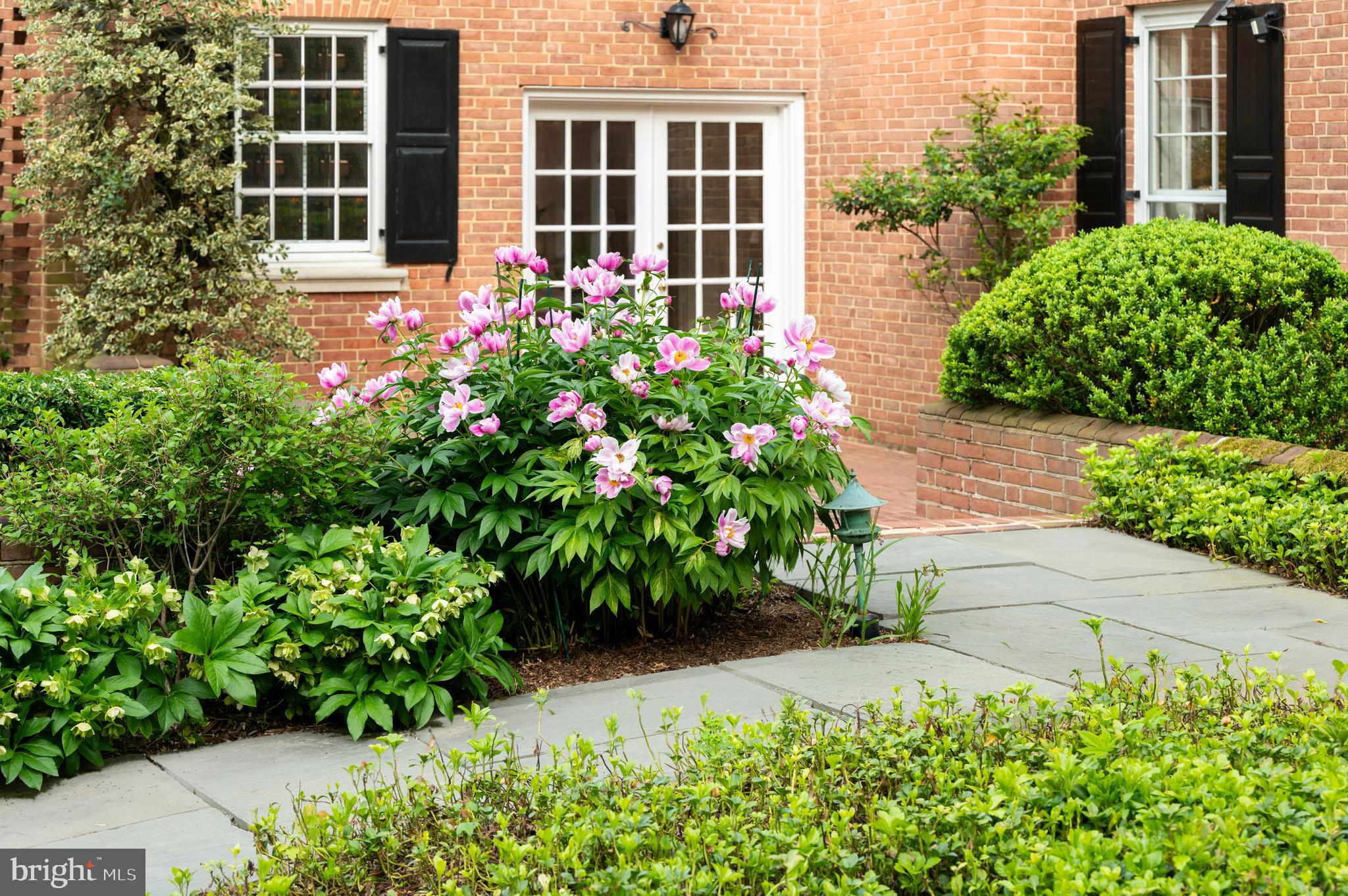 EDGEMOOR - Residential