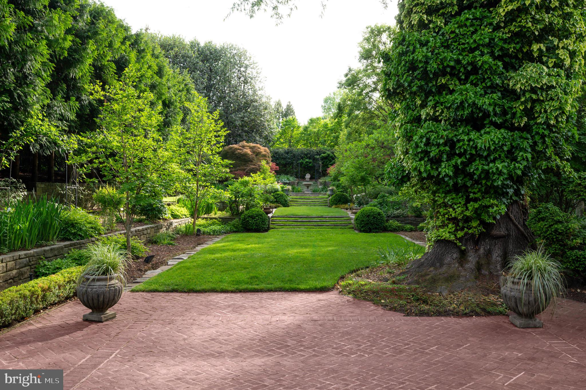 EDGEMOOR - Residential