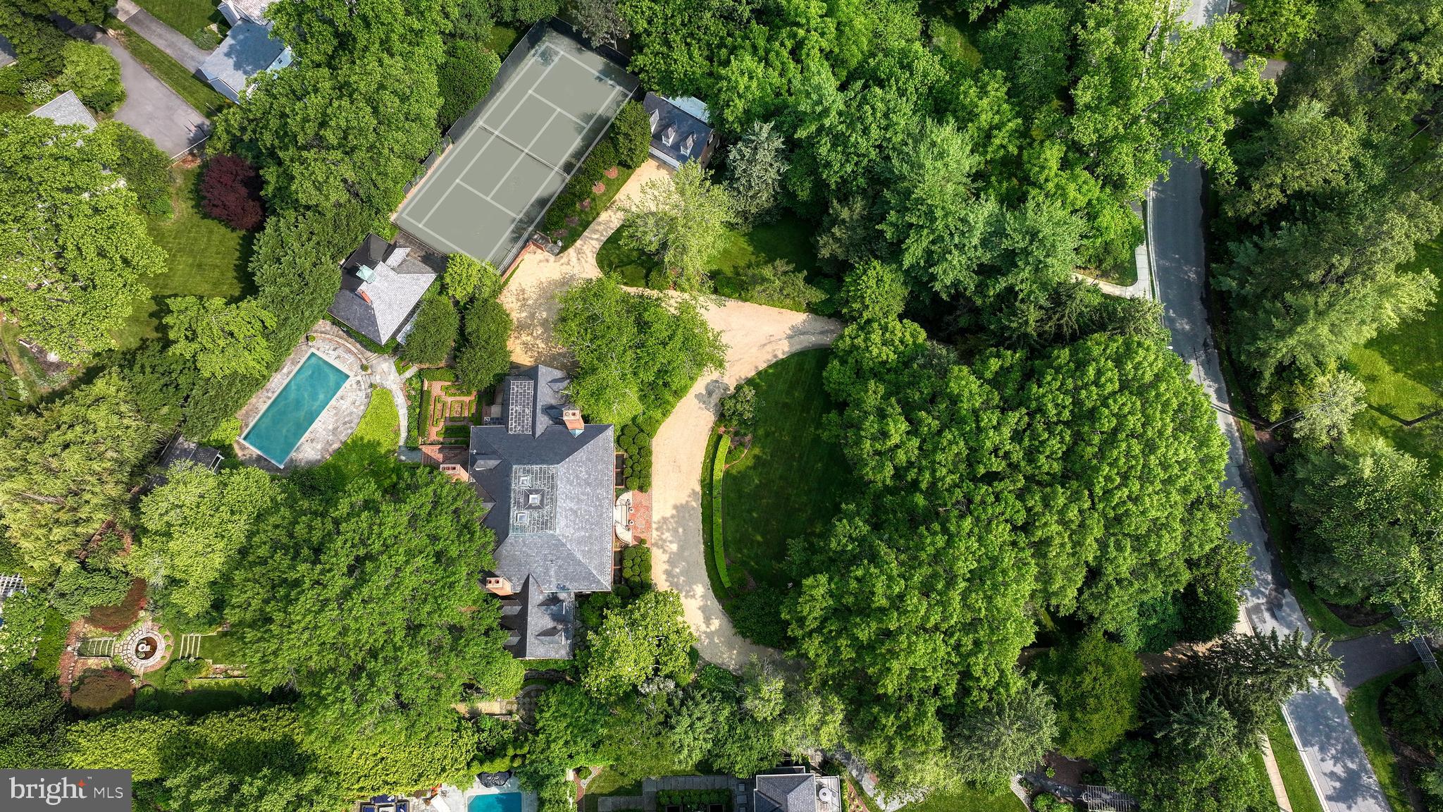7116 GLENBROOK ROAD