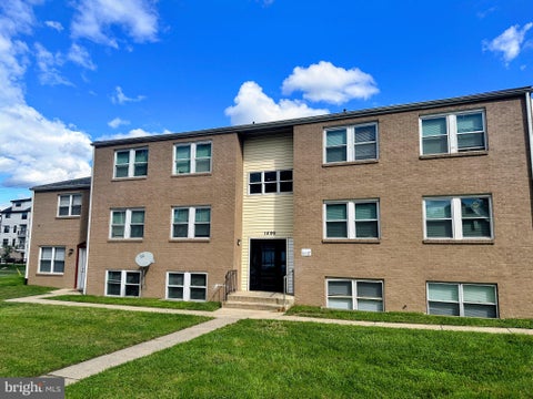 Condo For Rent - 1599 N East Street #13<br/> FREDERICK, MD 21701